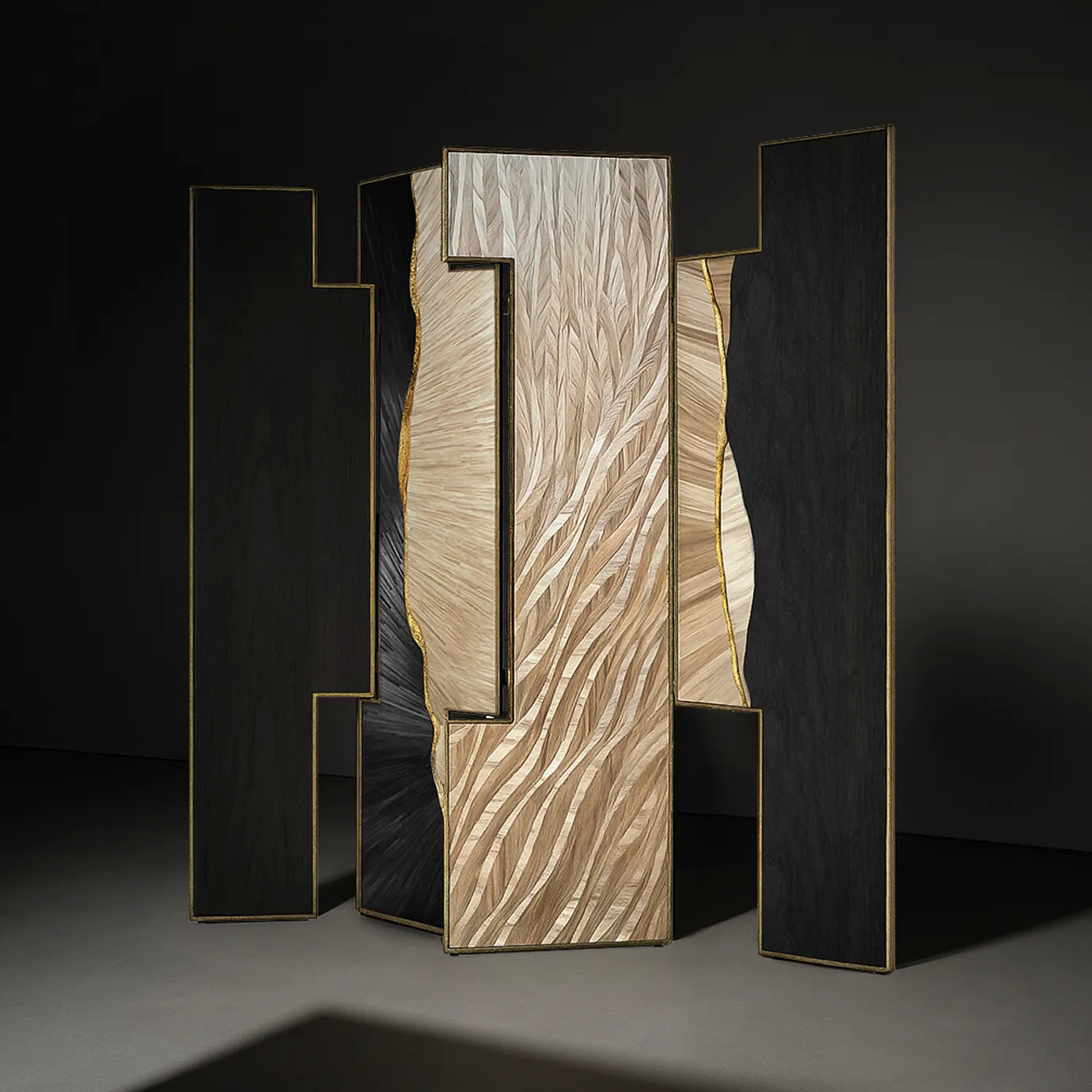 Mirage Floor Screen in straw marquetry, showcasing wavy textures and contrasting dark and light panels.