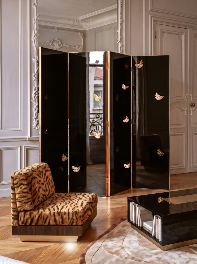 Euphoria butterfly room divider in black lacquer with a polished brass frame - Eileen Modular Lounge Chair Tiger print Women of Art Deco by KOKET