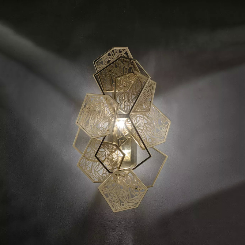 Hypnotic Sconce